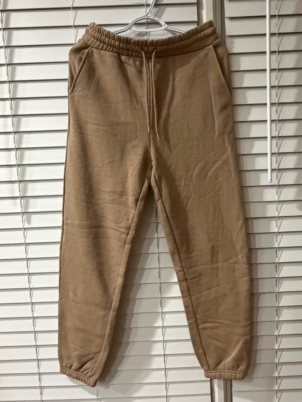Women’s Casual Drawstring Sweatpants in Camel Size Medium 🤎